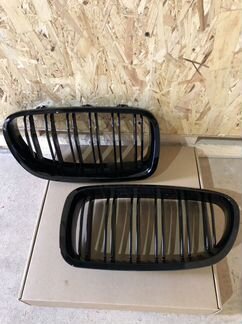 Ноздри на BMW F10 чёрные глянец