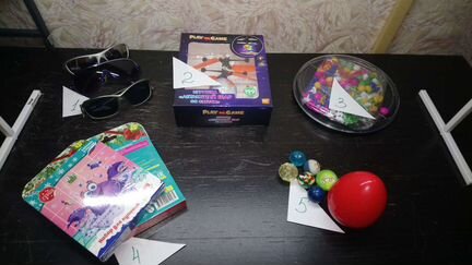 Игрушки разные (машинки, киндеры, мазайка, пазл и