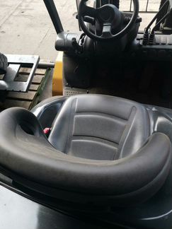 Вилочный погрузчик Komatsu