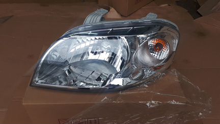 Фара Chevrolet Aveo T250 седан левая