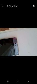 Телефон HTC