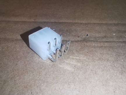 Разъём питания 6-pin на хеш-плату