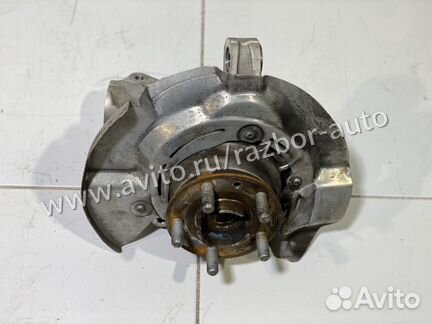 Кулак со ступицей LR Discovery Sport 2014+