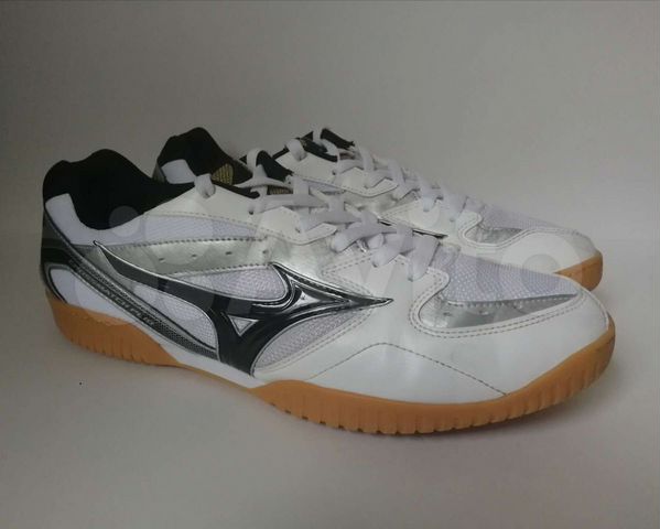 mizuno crossmatch plio