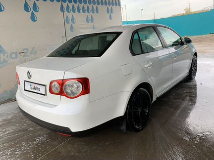 Volkswagen Jetta 1.6 МТ, 2009, 110 000 км