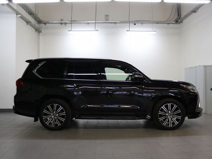 Lexus LX 5.7 AT, 2018, 29 000 км