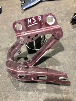 Петля капота правая Mercedes-Benz Ml-Class W164