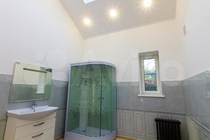 Дом 350 м² на участке 10 сот.