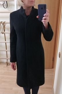 Чёрное классическое пальто 44 р 80шерсть