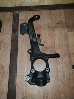 Кулак поворотный передний правый Nissan Patrol Y62