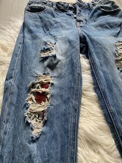 Джинсы Stradivarius