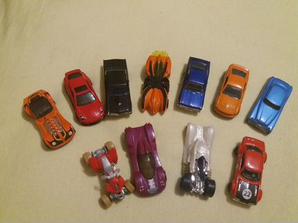 Машинки игрушечные