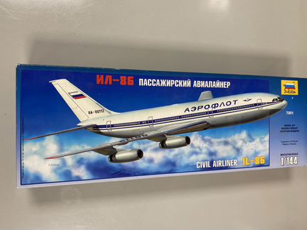 Модели самолетов и кораблей