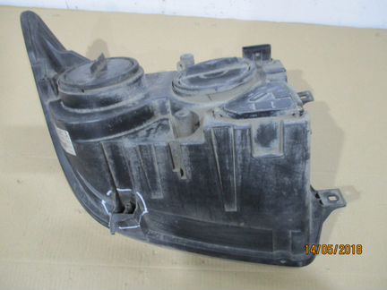 Фара передняя правая Volkswagen Crafter 2006-2016