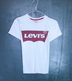 Футболка Levi’s