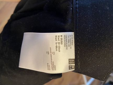 Черные вельветовые зауженные джинсы uniqlo