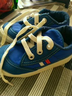 Ботинки 22-23 размер новые