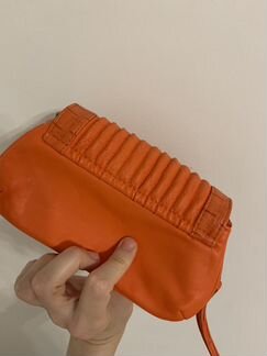 Косметичка оранжевая