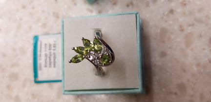 Кольцо серебро 925* вставка перидот (5,63г)