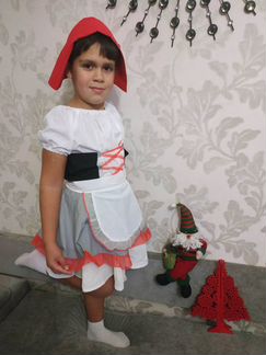 Костюм Красной шапочки
