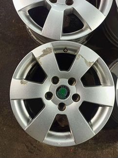 Диски бу оригинал R15 LU на Skoda