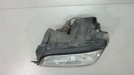 Фара (передняя) левая Audi A6 (C4), 1995