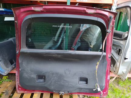 Крышка багажника Citroen C4 Picasso
