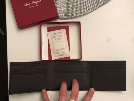 Salvatore ferragamo мужской кошелек