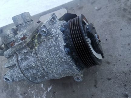 Компрессор кондиционера VAG 1K0820803S