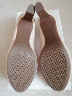 Новые лаковые туфли Geox 38 размер