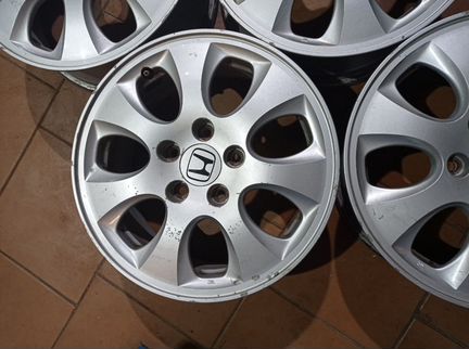 Диски бу оригинал R16 на Honda