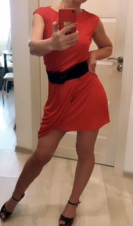 Платье красное размер м