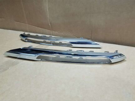 Рамка противотуманной фары Mercedes W212