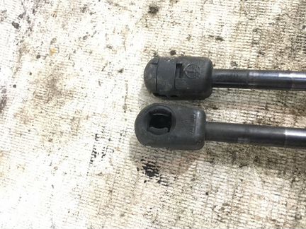 Амортизатор багажника Mini Countryman R60