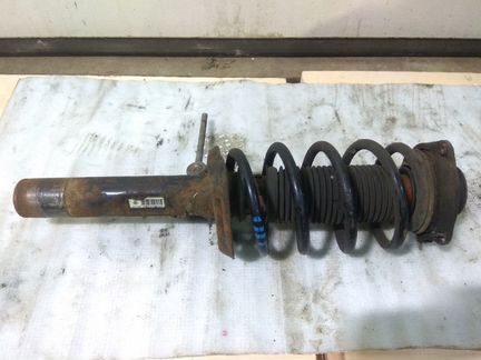 Амортизатор передний Гольф 5 Golf 5. Разборка
