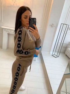 Костюм в стиле Шанель
