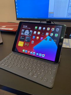 iPad Pro 10,5 64Гб Wi-F с оригинальной клавиатурой