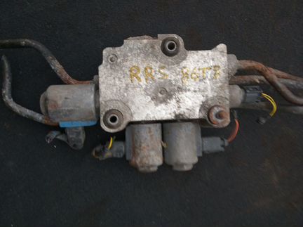 Блок клапанов RVH000065 Range Rover Sport L320 05