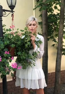 Платье. Белое. Шифон. Новое