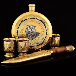 Питейный набор с флягой 