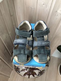 Продаю сандали Котофей, 28 размер