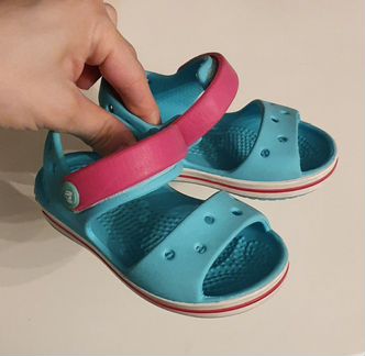 Сандалии crocs для девочки