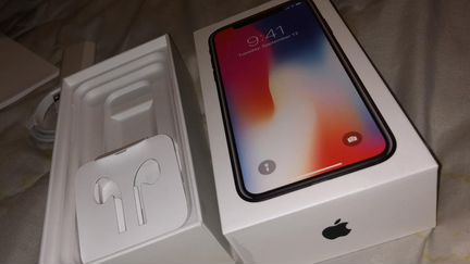 Телефон iPhone