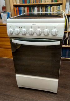 Кухонная плита Zanussi zcv561mw1