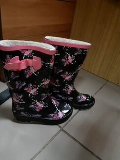 Резиновые сапожки
