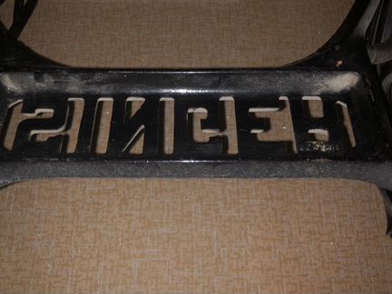 Швейная машинка Зингер