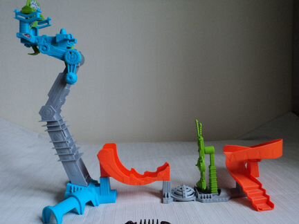 Трек гоночный Hot Wheels