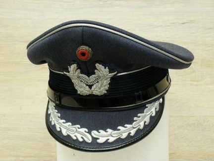 Фуражка офицера Бундесвера, военно-воздушные силы