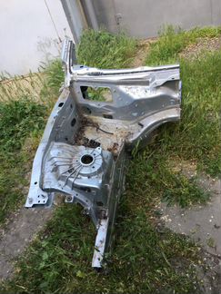 Четверть передняя правая мерседес с 205
