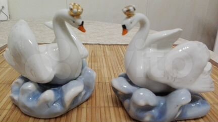 Фарфоровая статуэтка 